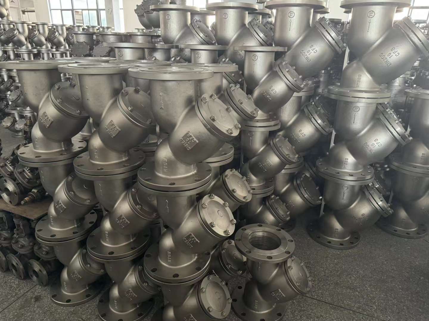 �c���´��ڴ��_��D